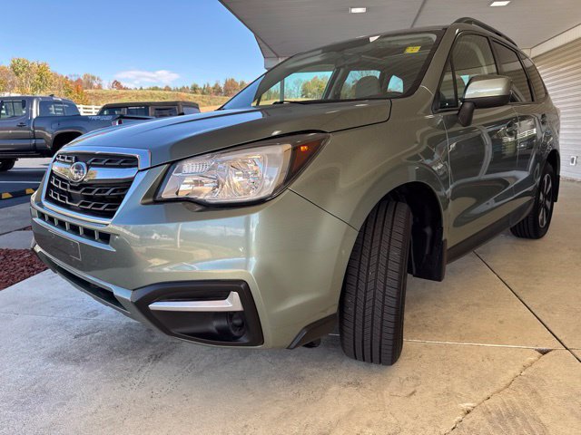 Used 2018 Subaru Forester 2.5i Premium w/ All-Weather Package AWD/4WD image 9