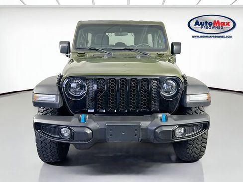 Used 2023 Jeep Wrangler Unlimited w/ Cold Weather Group AWD/4WD image 6