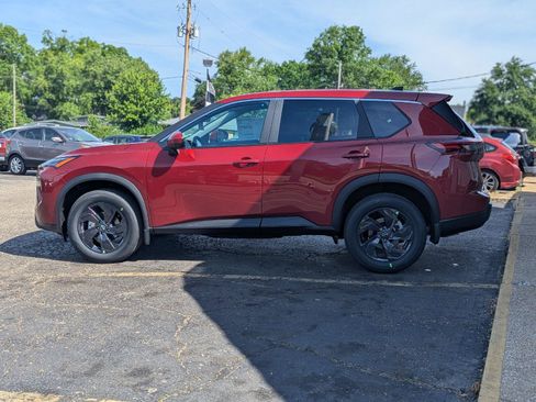 New 2026 Nissan Rogue SV AWD/4WD image 4
