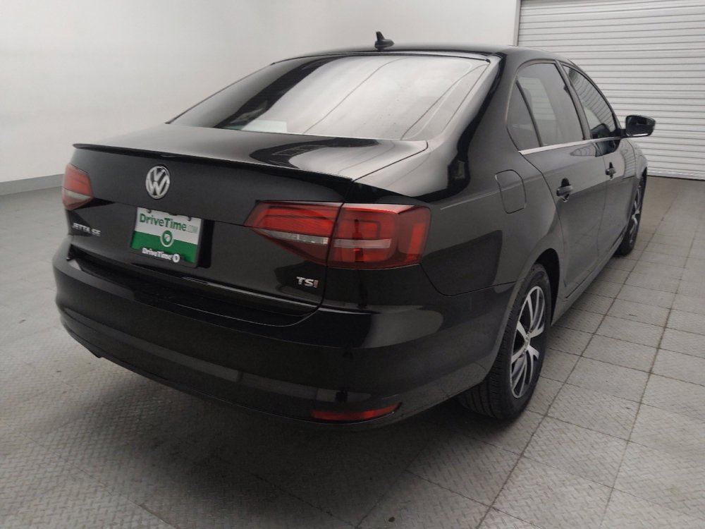 Used 2017 Volkswagen Jetta SE FWD image 9