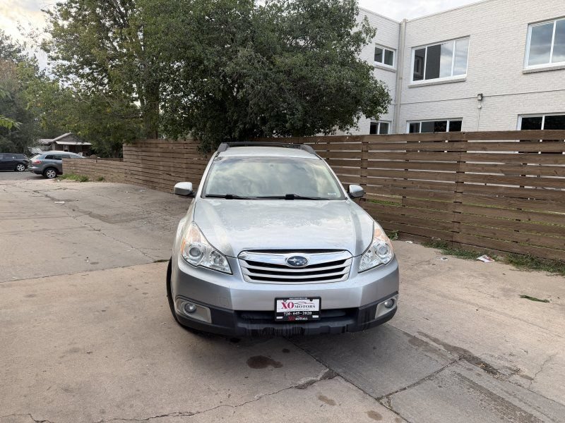 Used 2012 Subaru Outback 2.5i Premium w/ All-Weather Pkg AWD/4WD image 2
