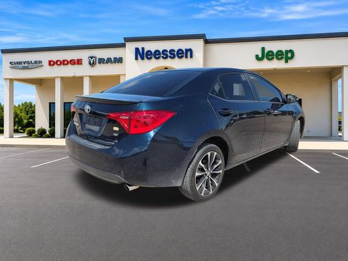 Used 2019 Toyota Corolla SE FWD image 7