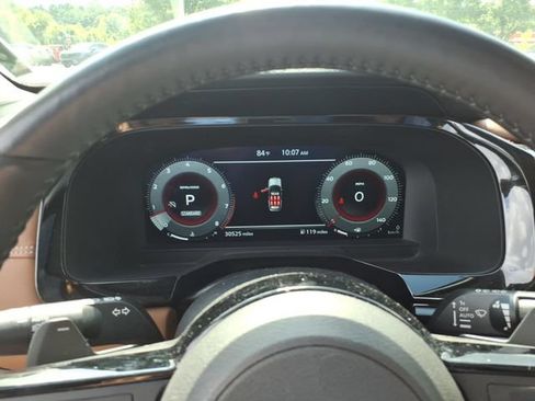 Used 2024 Nissan Pathfinder Platinum w/ Cargo Package FWD image 8
