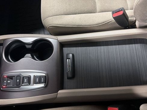 Used 2021 Honda Pilot EX image 19