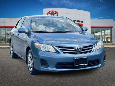 Used 2013 Toyota Corolla LE FWD image 1