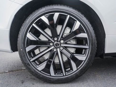 New 2026 Volvo XC60 B5 Ultra w/ Protection Package Premier image 19