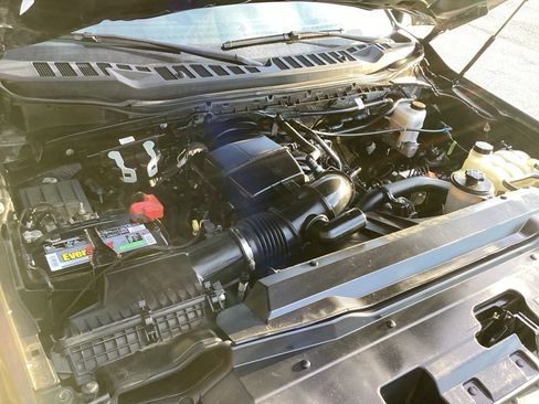 Used 2023 Ford F250 XLT w/ XLT Premium Package image 19