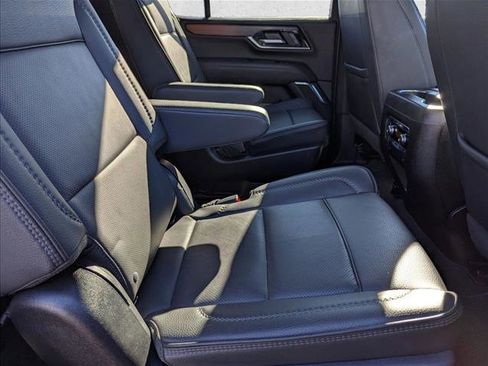 Used 2025 GMC Yukon Denali image 21