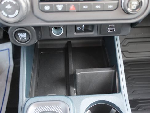 New 2026 Ford Maverick Lariat w/ Black Appearance Package image 34