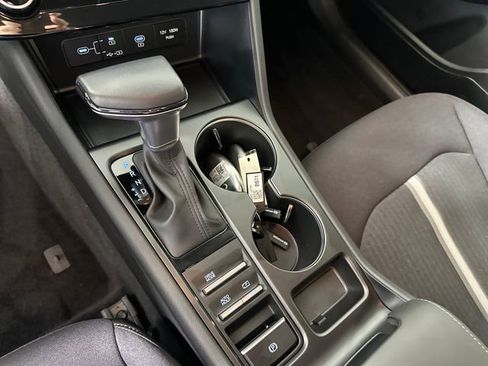 Used 2025 Hyundai Sonata SE FWD image 20