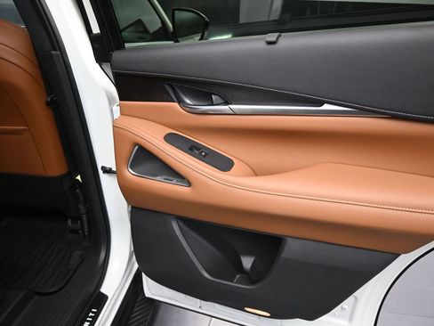 Used 2023 INFINITI QX60 Sensory w/ Vision Package AWD/4WD image 19