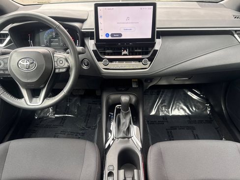 Certified 2025 Toyota Corolla SE image 17