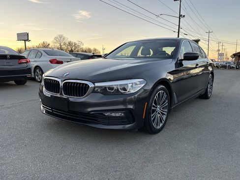 Used 2018 BMW 540i xDrive 540i xDrive image 3