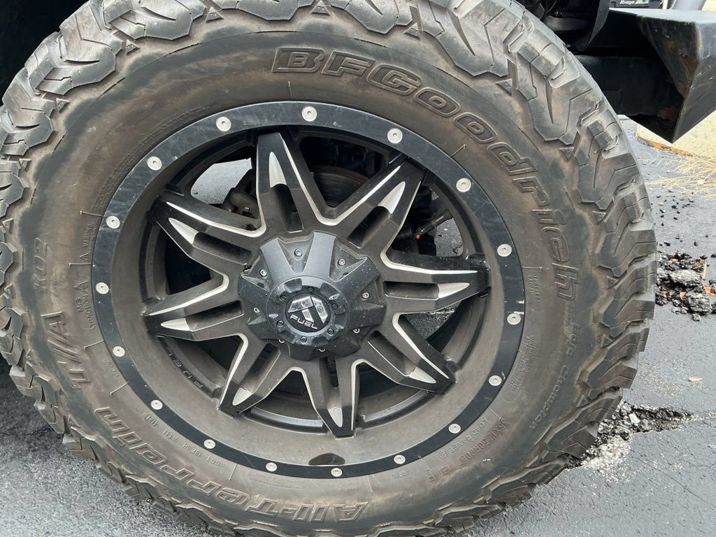 Used 2015 Jeep Wrangler Unlimited Sport w/ Quick Order Package 24S AWD/4WD image 5