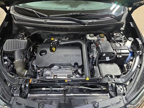 Used 2024 Chevrolet Equinox LT w/ LPO, Floor Liner Package image 30