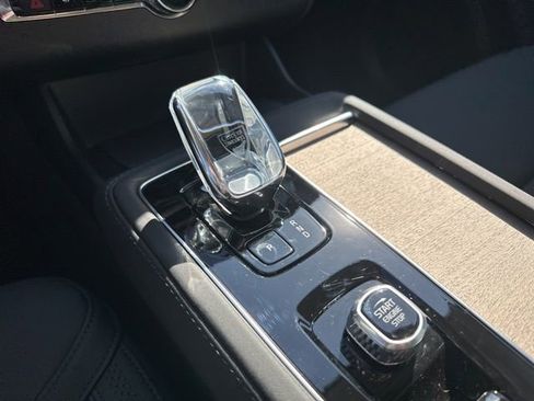 New 2026 Volvo XC90 B6 Plus w/ Protection Package Premier image 15