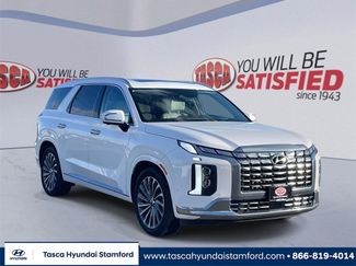 Used 2024 Hyundai Palisade Calligraphy video 1