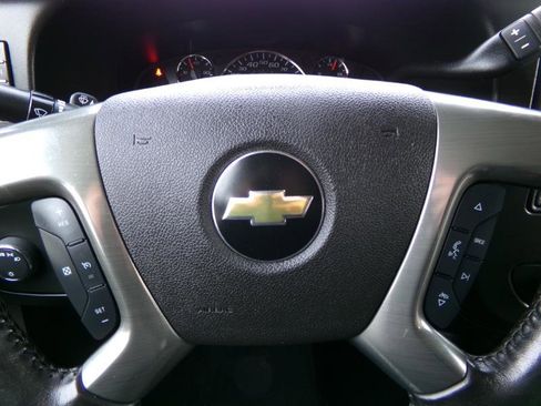 Used 2019 Chevrolet Express 3500 LS w/ Cold Climate Package image 13