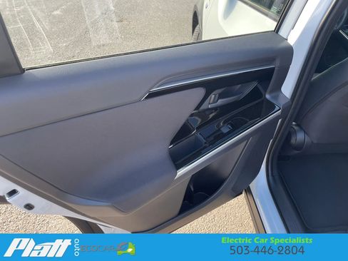 Used 2025 Subaru Solterra AWD/4WD image 34