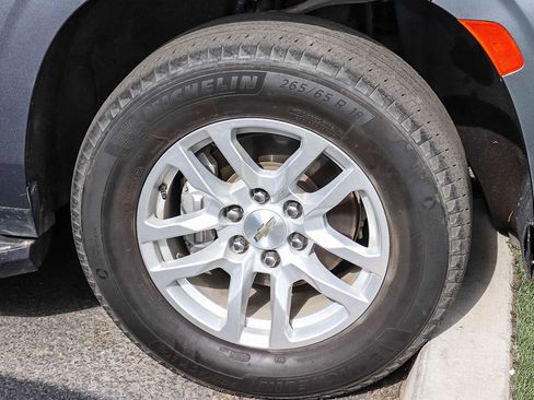 Used 2021 Chevrolet Tahoe LS image 4