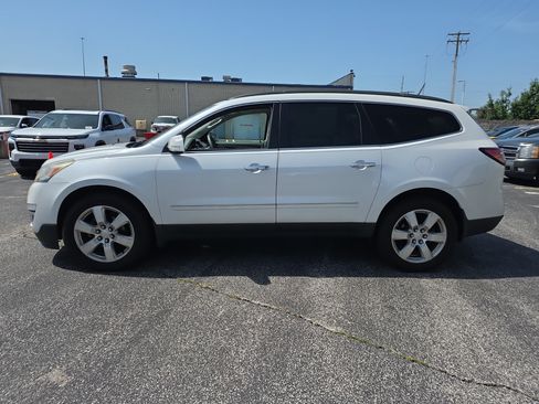 Used 2016 Chevrolet Traverse LTZ FWD image 7
