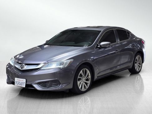 Used 2017 Acura ILX w/ AcuraWatch Plus Package FWD image 3