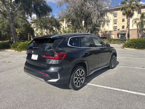 Certified 2025 BMW X1 xDrive28i w/ Technology Package image 4