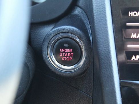 Used 2018 Subaru Forester 2.5i Touring image 23