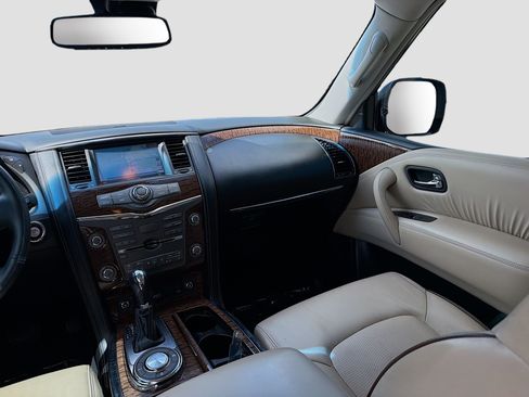 Used 2017 Nissan Armada Platinum RWD image 19