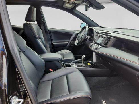 Used 2018 Toyota RAV4 SE w/ Power Extra Value Package FWD image 26