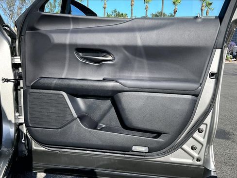 Used 2020 Lexus UX 200 w/ Premium Package image 21