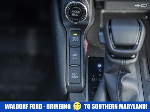 Used 2025 Toyota Land Cruiser image 31