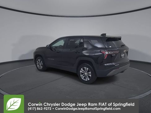 Used 2026 Chevrolet Equinox LT FWD image 11