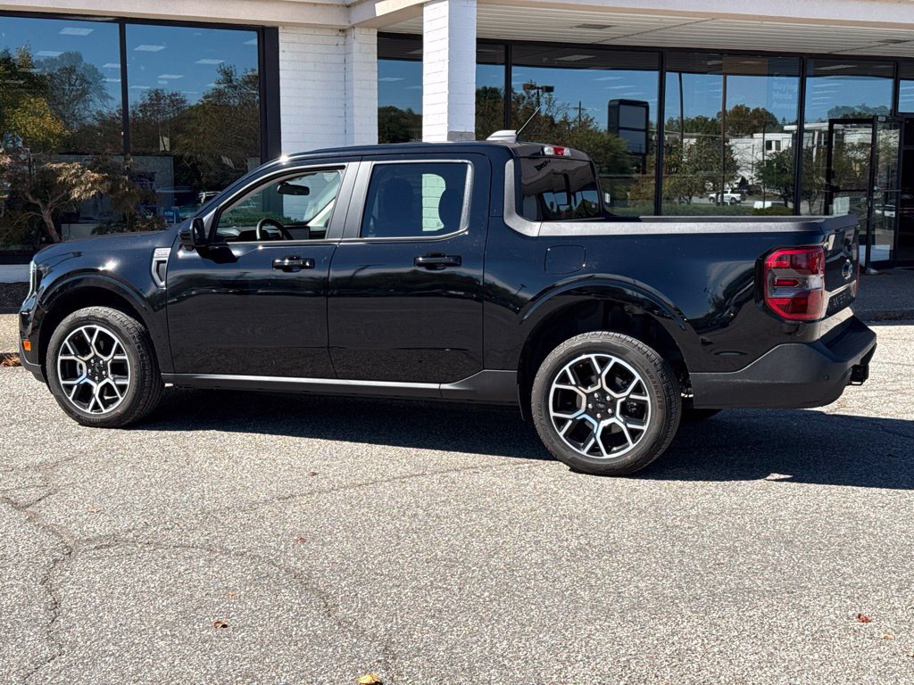 Used 2025 Ford Maverick Lariat AWD/4WD image 11
