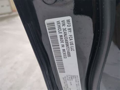 Used 2022 Jeep Compass Sport image 34