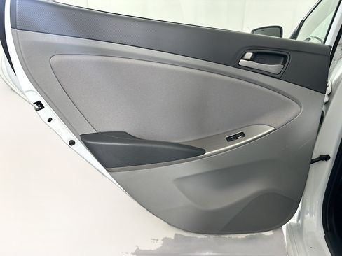 Used 2016 Hyundai Accent SE FWD image 23