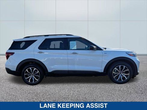 Used 2023 Ford Explorer ST-Line w/ Class IV Trailer Tow Package image 6