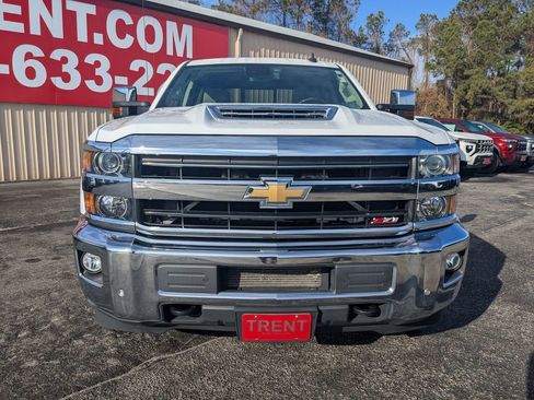 Used 2019 Chevrolet Silverado 2500 LTZ w/ Duramax Plus Package image 7