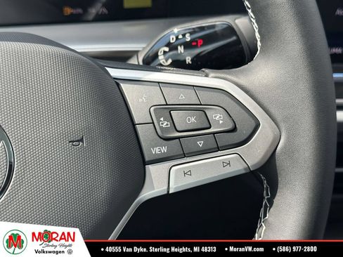 Used 2026 Volkswagen Tiguan SE AWD/4WD image 17