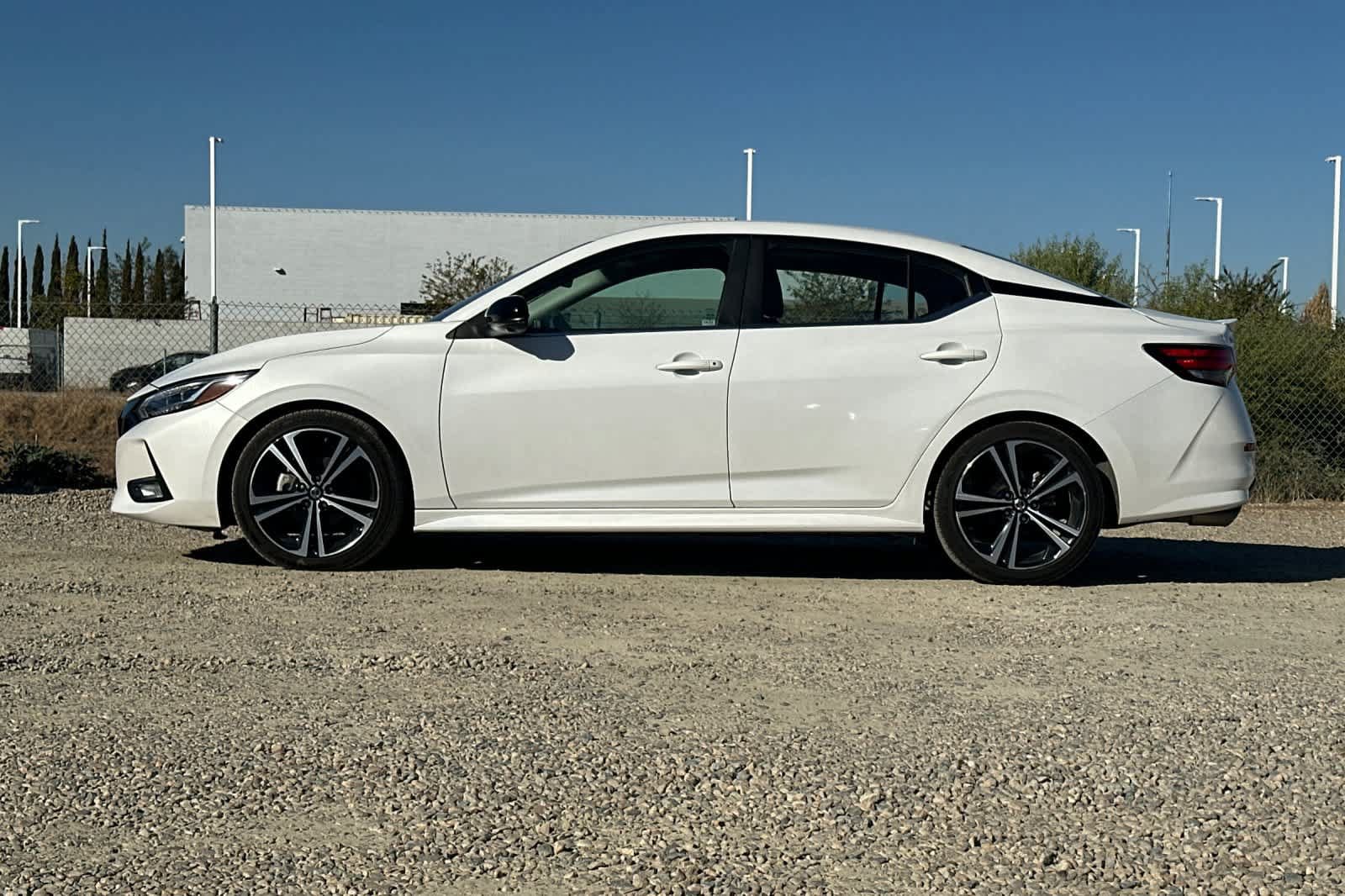 Used 2023 Nissan Sentra SR w/ SR Premium Package FWD image 6
