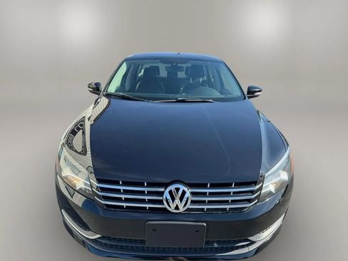 Used 2015 Volkswagen Passat TDI SE FWD image 3