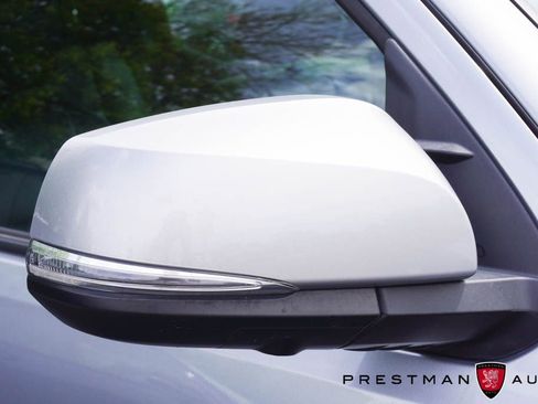 Used 2020 Toyota Tacoma TRD Sport w/ TRD Premium Sport Package image 4