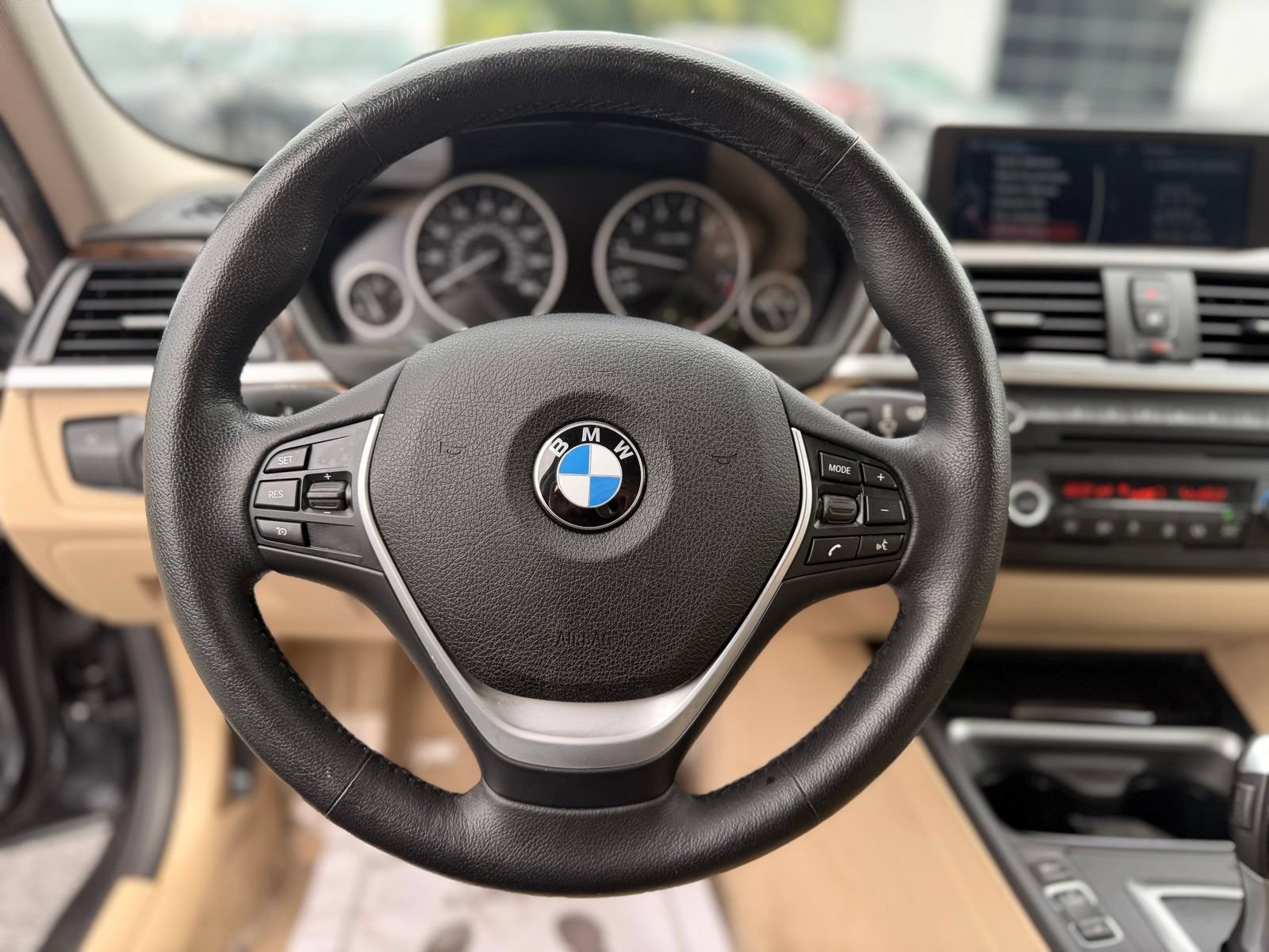 Used 2015 BMW 328i xDrive Sedan AWD/4WD image 17