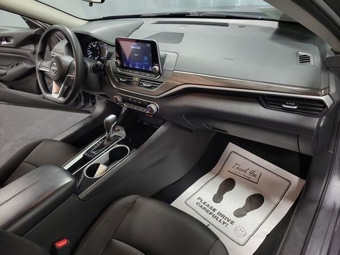 Used 2024 Nissan Altima 2.5 SV image 22