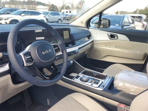 New 2026 Kia Carnival SX image 14