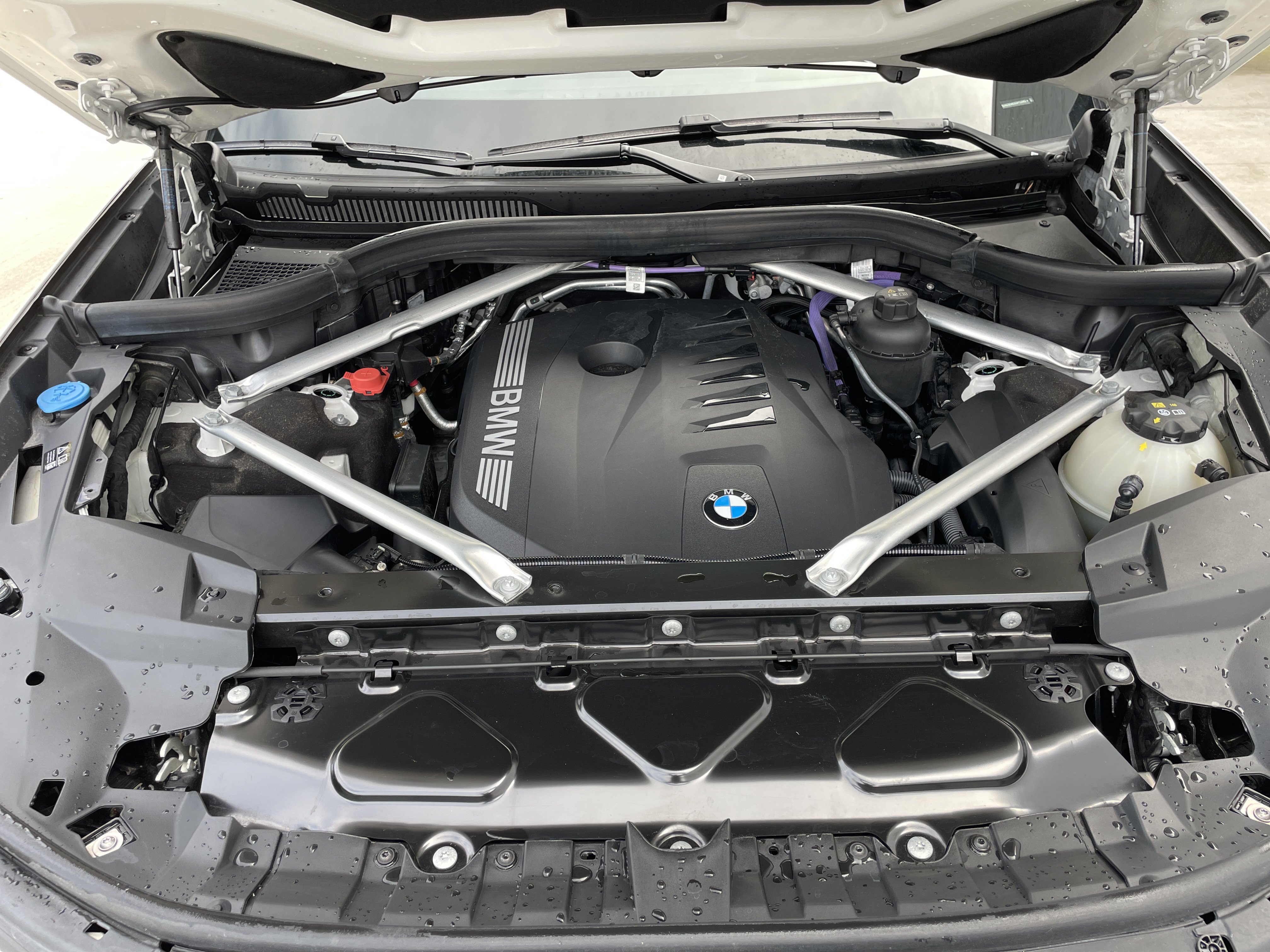 Used 2025 BMW X7 xDrive40i w/ M Sport Package AWD/4WD image 34