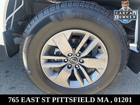 Used 2025 Nissan Frontier SV image 24