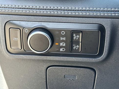 Used 2024 Ford Mustang Premium image 36