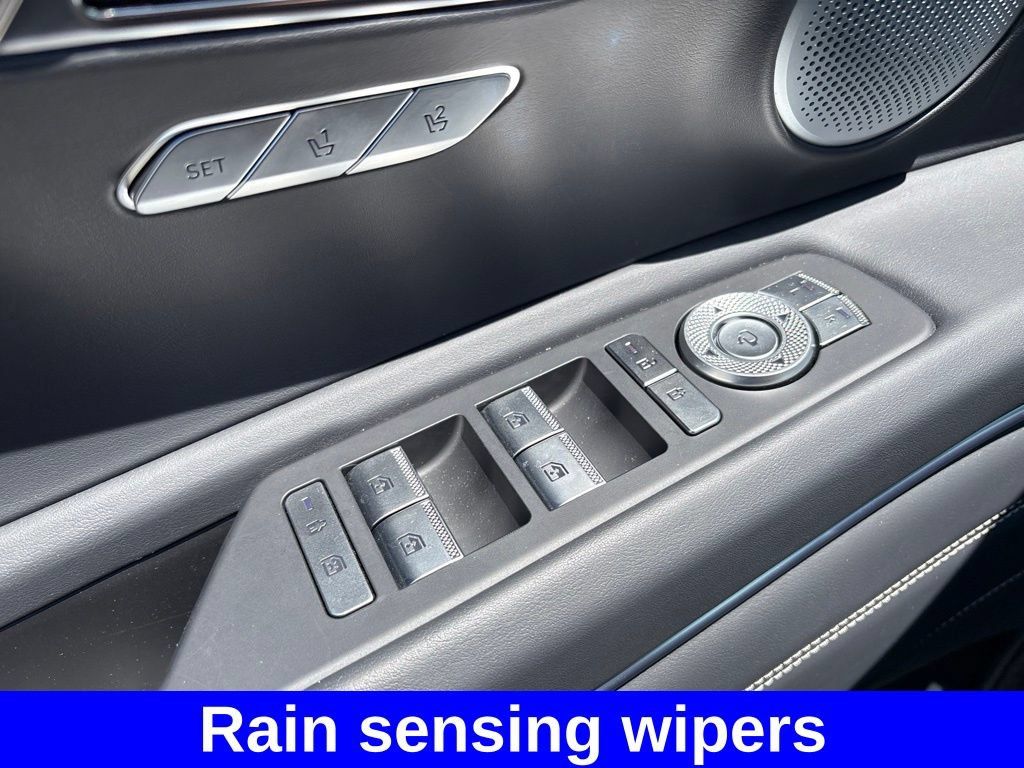 Used 2025 Genesis GV80 3.5T Prestige AWD/4WD image 32