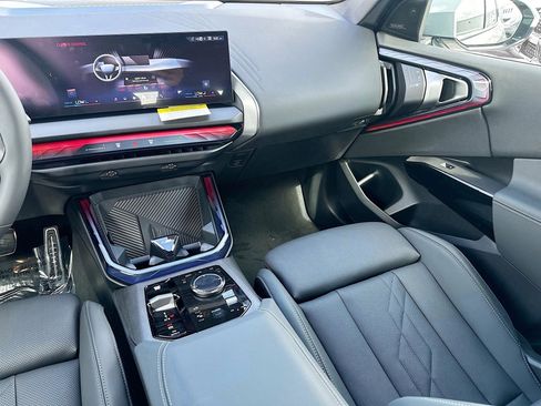 Used 2026 BMW X3 xDrive30 w/ M Sport Package image 16